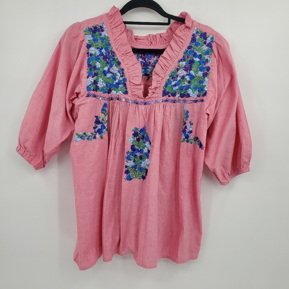 ♤♤ Pink Ruffle Accent Blouse with Colorful Floral Embroidery Size Large